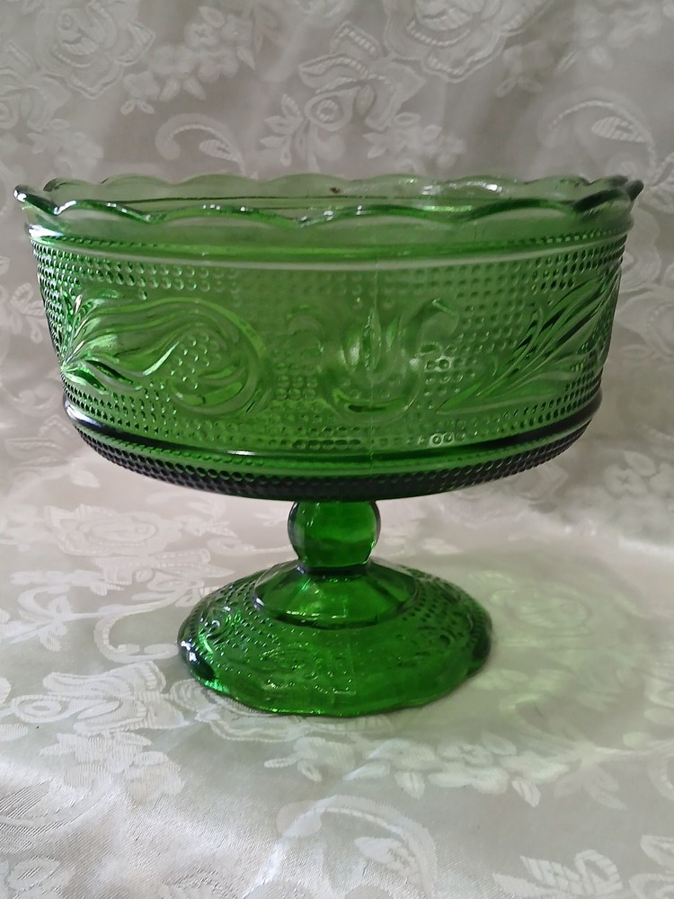 Vintage E.O. Brody M6000 Emerald Green Glass Pedestal Compote Candy Dish