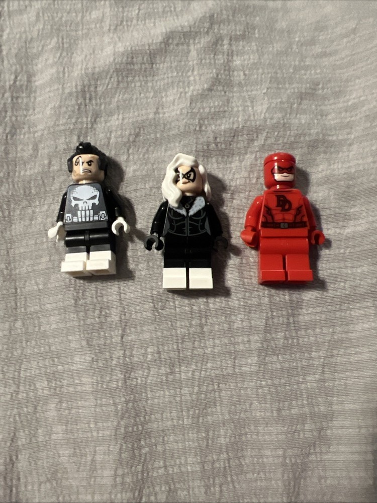 LEGO #76178 The Daily Bugle Minifigures Daredevil , Punisher & Balck Cat  *NEW*