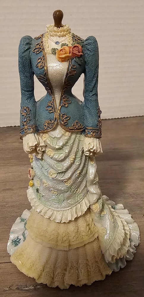 Victorian Treasures Miniature 6 Inch Vintage Mannequin Dress Form Figurine