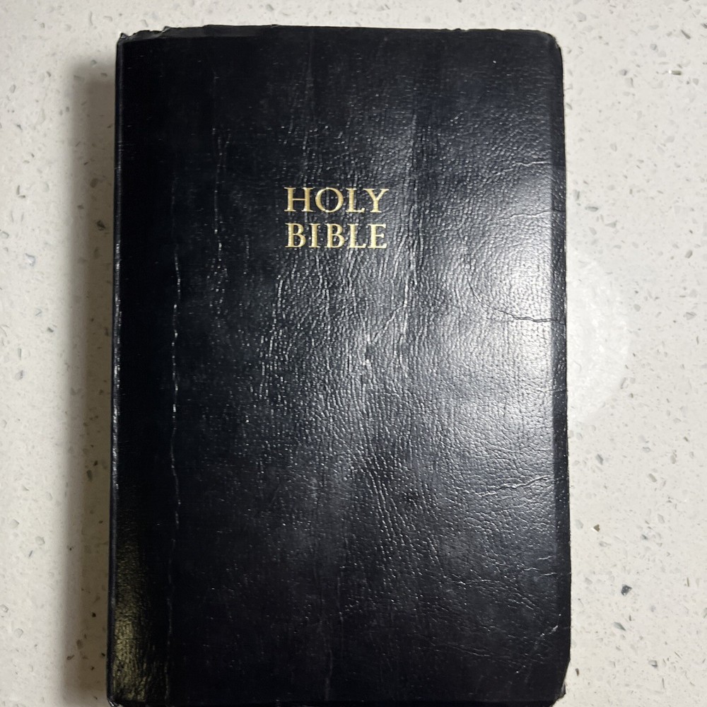 Holy Bible Black King James Version Red Letter  Nelson 0081C Leather Bound