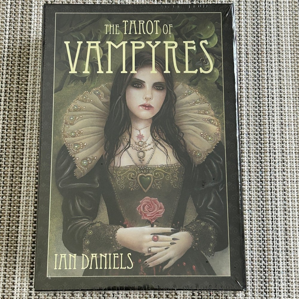 Vampyres Tarot Deck by Ian Daniels 2010 Card Set