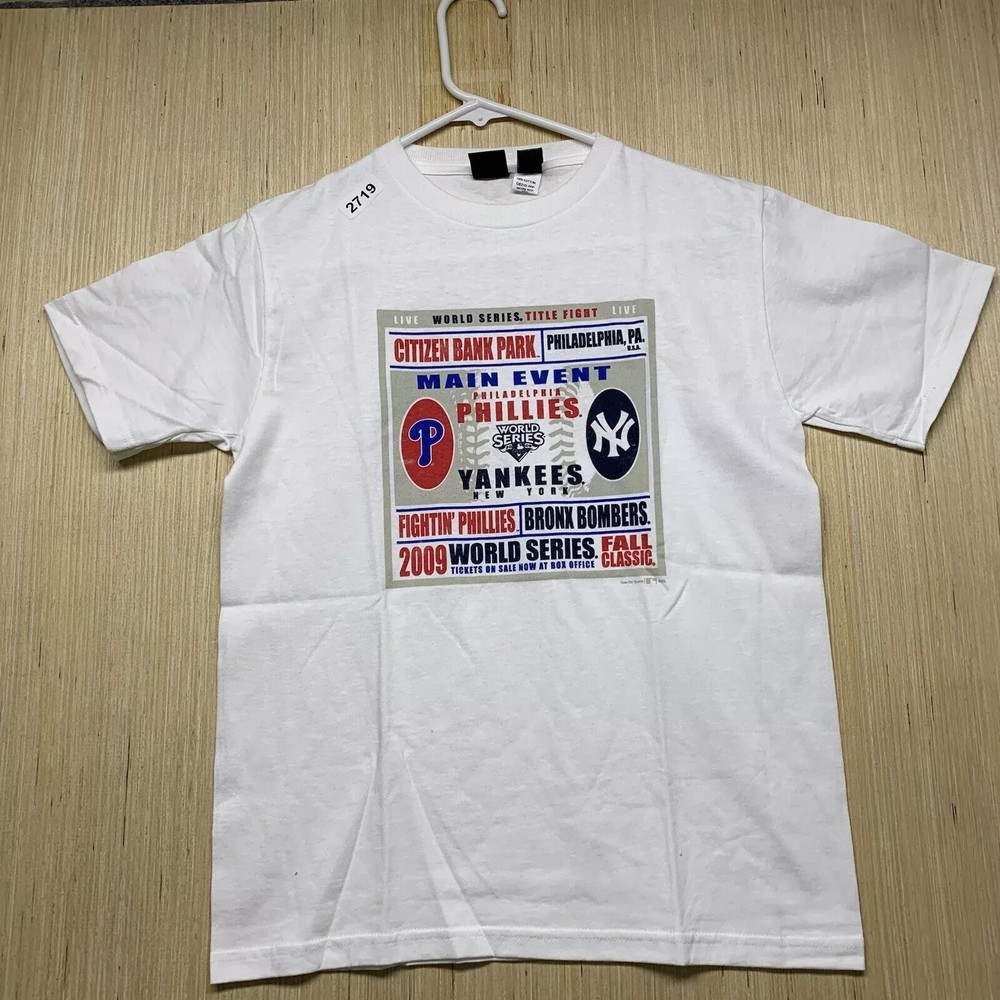 World Series Tshirt Adult Size Medium White Short Sleeve Men’s 2009 Yankees MLB