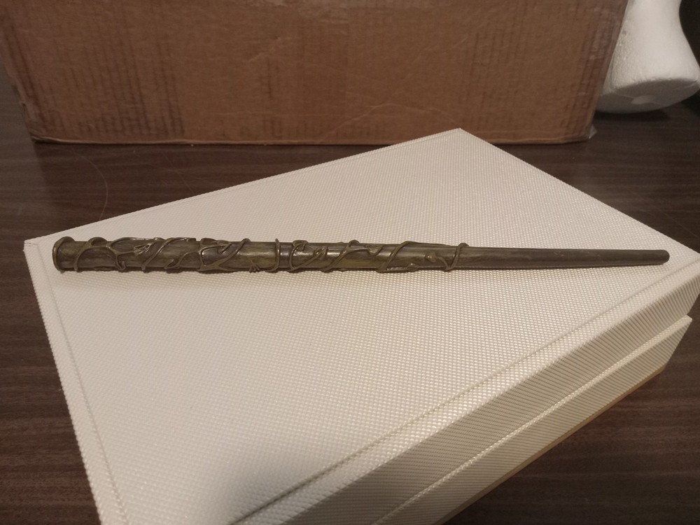 Harry Potter Hermione Granger 12-Inch Collectible Wand from Universal Studios