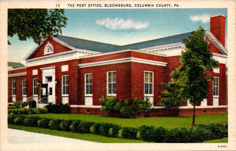 Bloomsburg Pennsylvania Post Office Vintage Postcard                       18595