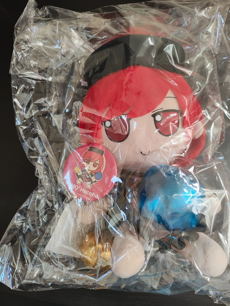 USA NEW Hecatia Lapislazuli Touhou Project Fumo Series 84 Plush + Tin Badge Gift