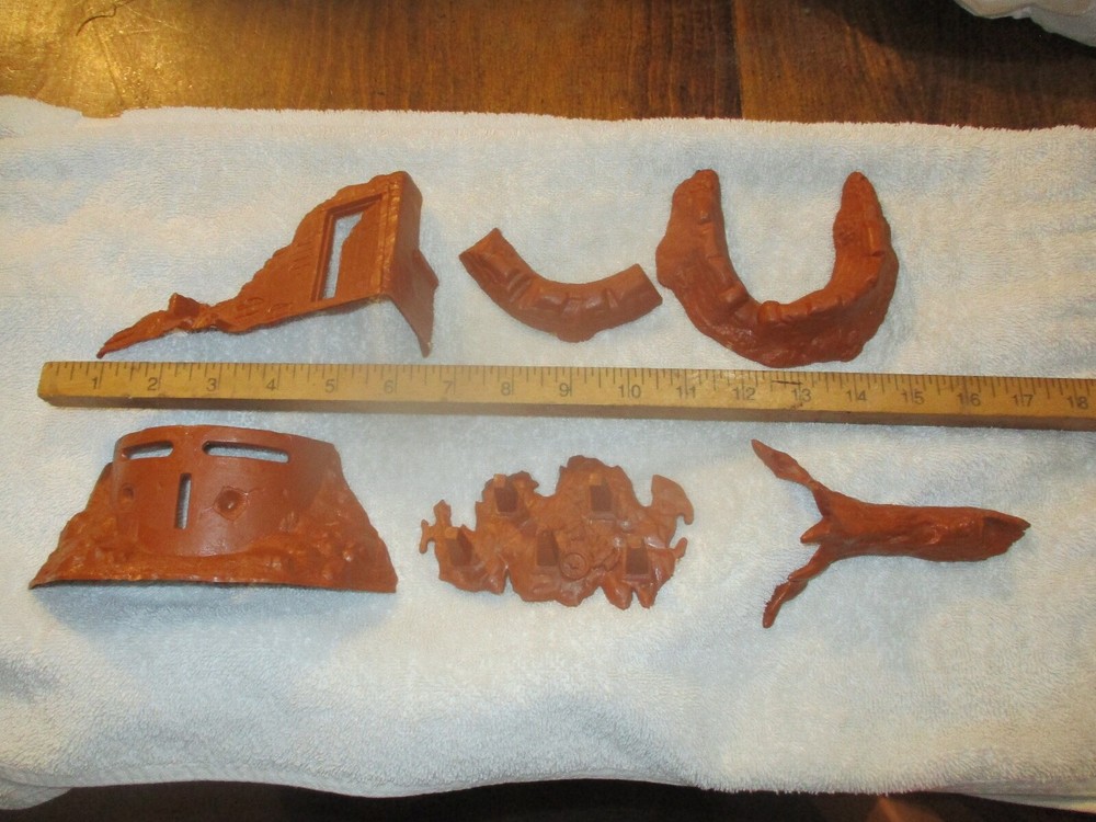 Marx Battleground Playset Hard Plastic Terrain acc.s