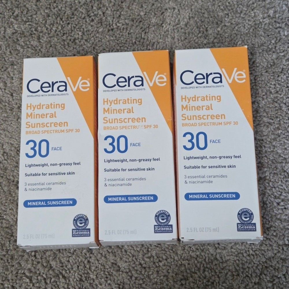 CeraVe SPF 30 Hydrating Sunscreen with Hyaluronic Acid & Niacinamide 3-Pack 2.5 oz