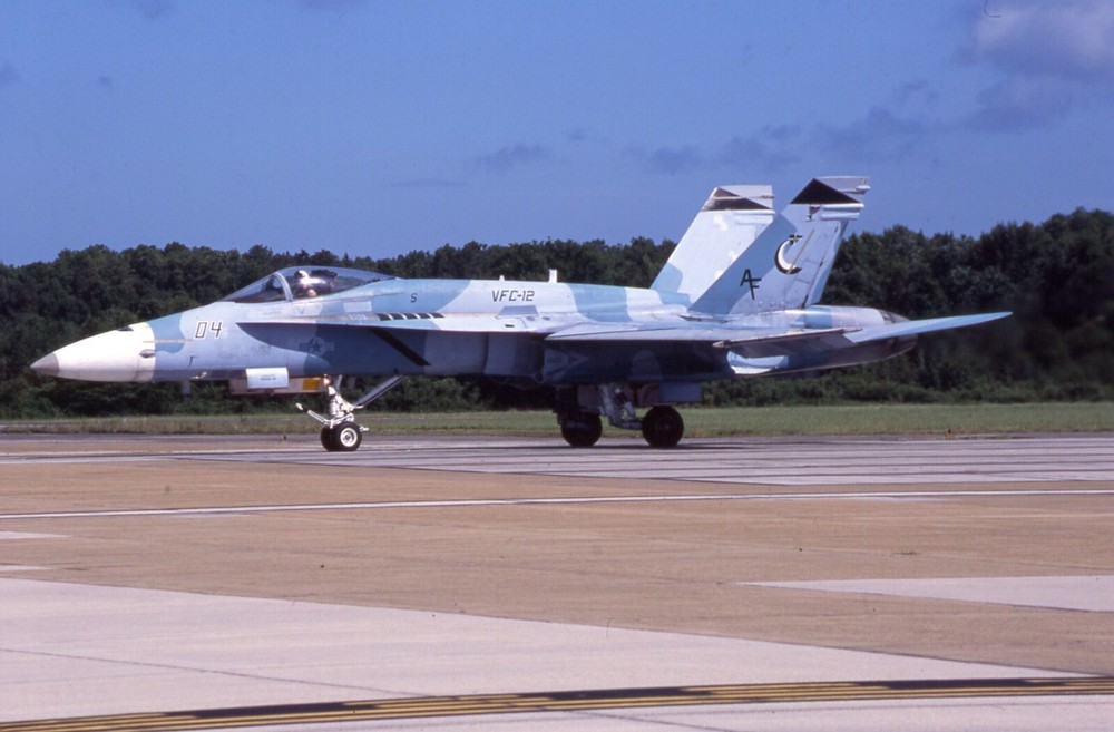 Original aircraft slide - F/A-18A Hornet - USN 162892 / AF-04 VFC-12, 2005