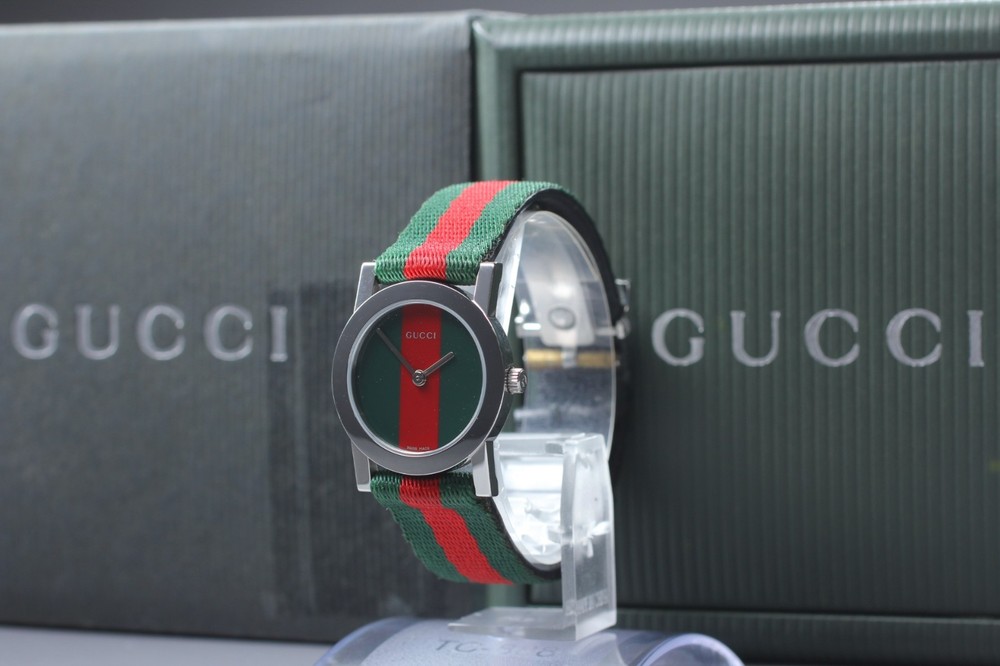 [NEAR MINT w/ Box] Gucci 5200L.1 Sherry Line Dial Quartz Womens Watch From JAPAN