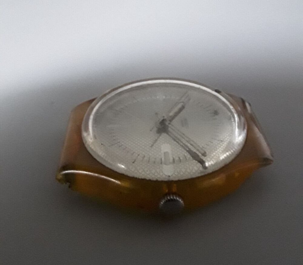 Swatch S051 quartz watch for parts only