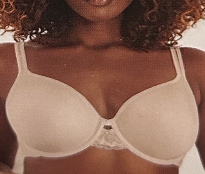 Bali Beauty 36C Smoothing Underwire Bra NWT Details in Description