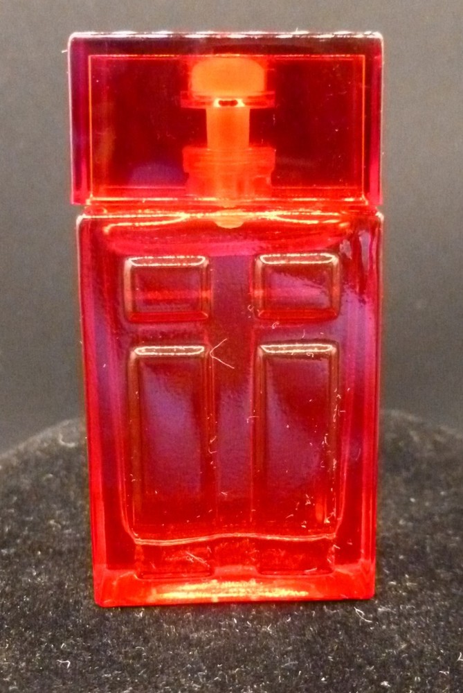 Elizabeth Arden ~ Red Door ~ Eau De Toilette 0.16oz / 5ml ~ Women's Perfume ~New