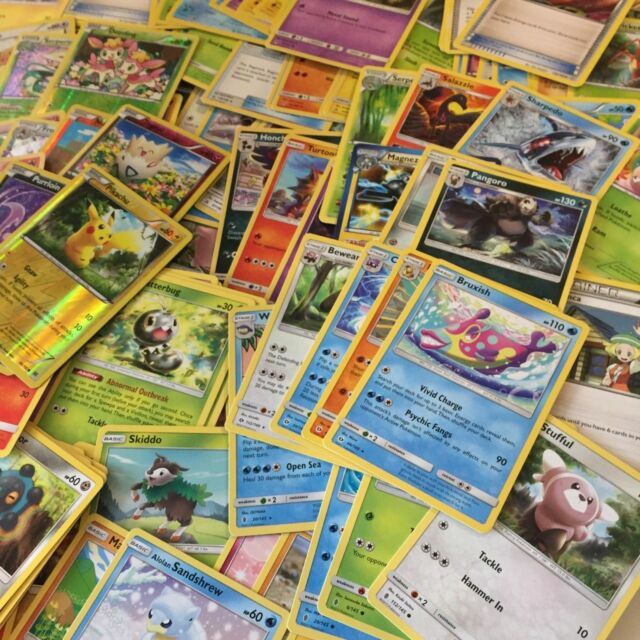 Pokémon 240 Pokemon TCG Trading Cards Collection
