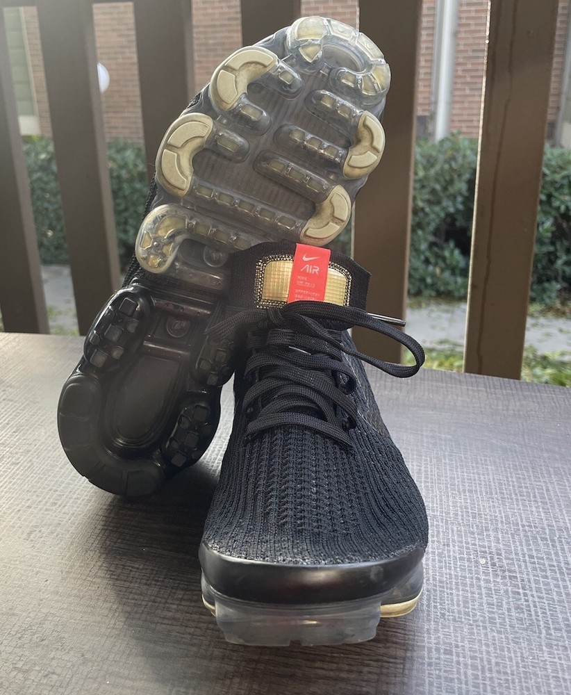 Size 9.5 Nike Air VaporMax 3 Black Gold Crimson Snakeskin AJ6900-023