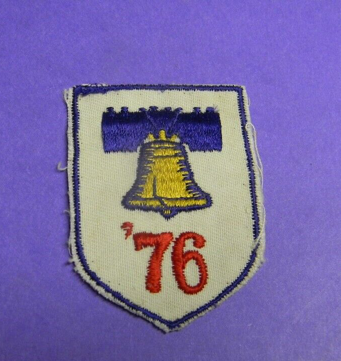 Sweet Vintage Liberty Bell '76 embroidered pocket patch 1976 Red White & Blue