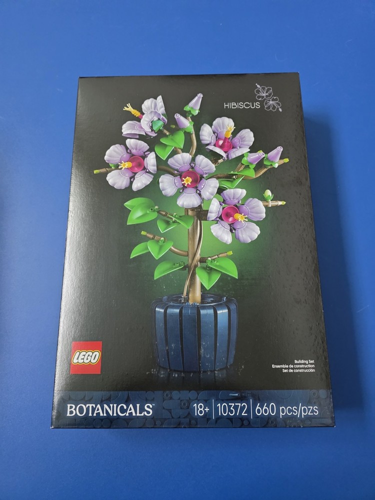 NEW 🌟 LEGO Botanicals Hibiscus 10372, 660 Pieces IN BOX