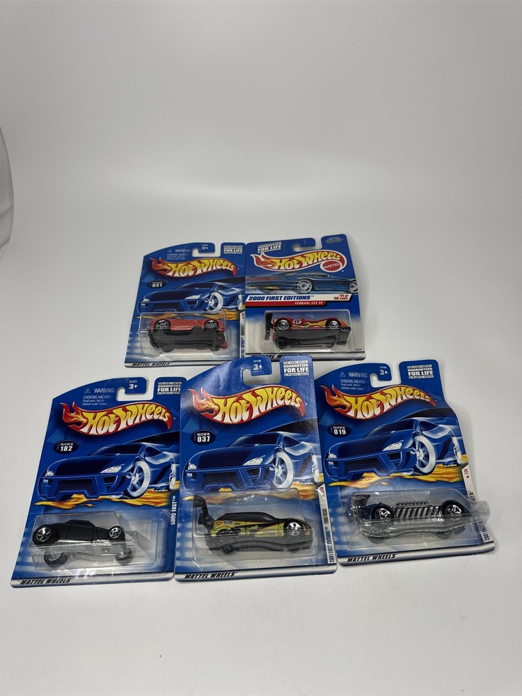 Lot of 5 Hot Wheels Mattel Wheels 1999-2000 Die Cast Metal Collectible Race Cars