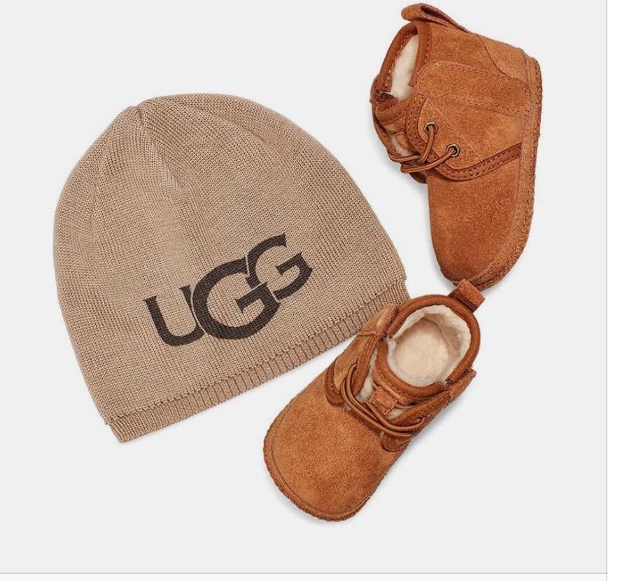 NEW UNISEX INFANTS CHESTNUT UGG BABY NEUMEL BOOTIES & BEANIE