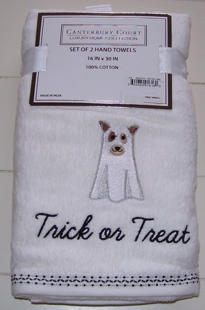 Canterbury Court 2-Pack White Ghost Dog Halloween Hand Towels for Trick or Treat