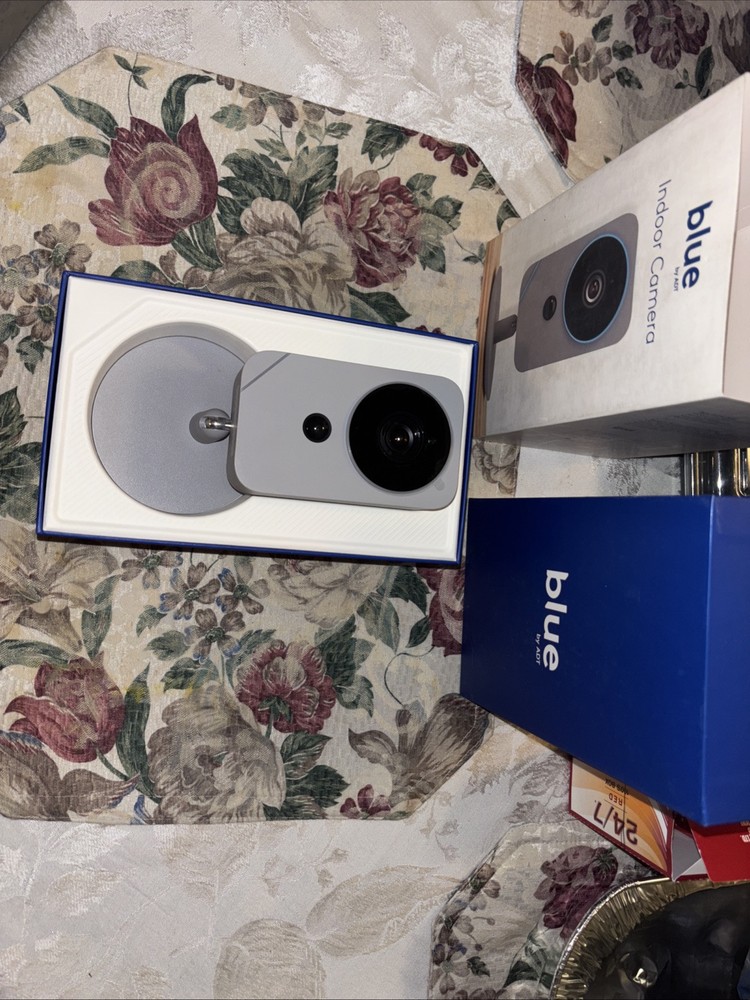 ADT Blue Indoor HD Security Camera Open Box SCH2R0-29