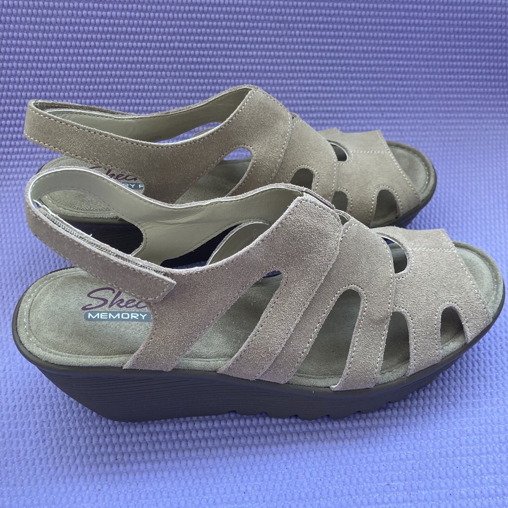 Skechers Womens Beige Leather Memory Foam Wedge Sandals Size 8