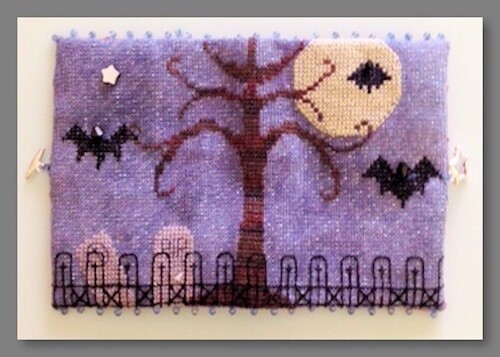 10%Off Fern Ridge Collections Kit - Bats All Folks Sewing Case