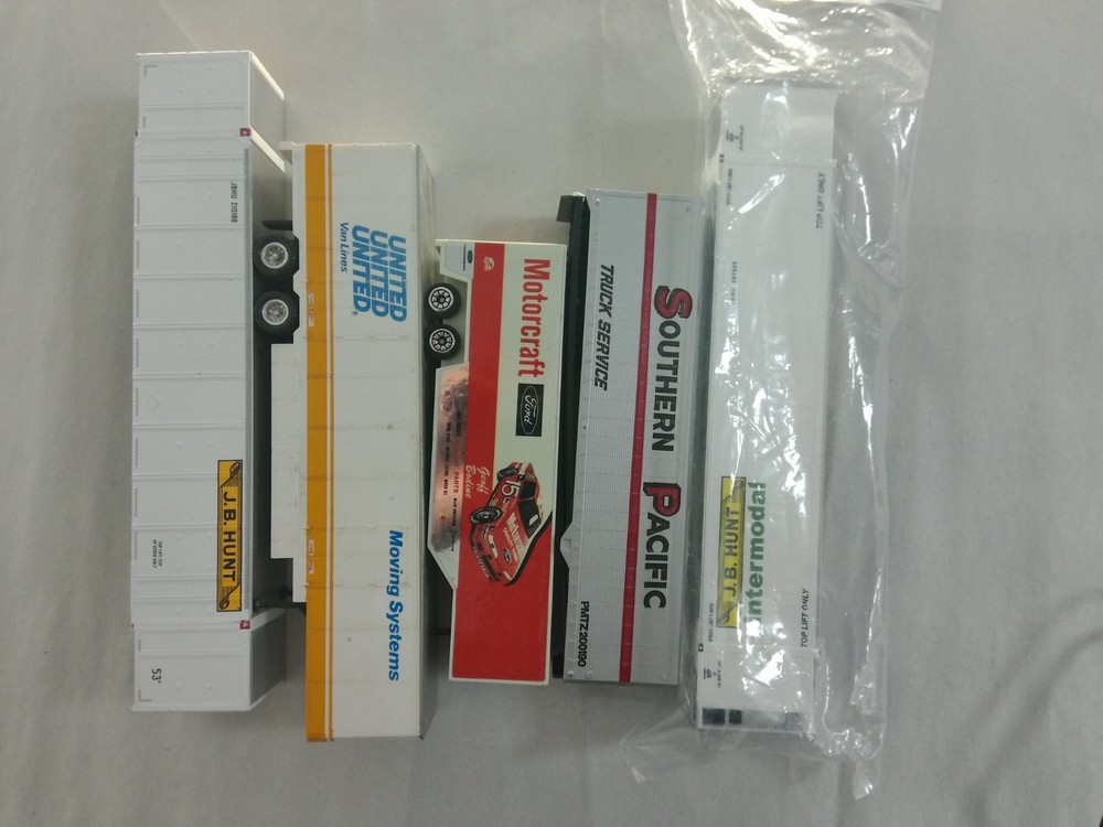 Grab Bags #5-081 HO Containers and Trailers (Set of 5 Various)