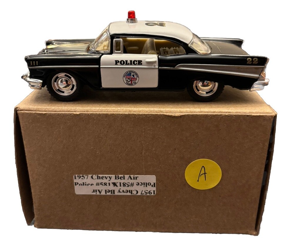 Kinsmart 1957 Chevrolet Bel Air Police Car 1:40 Diecast Model #5323D -NEW in Box