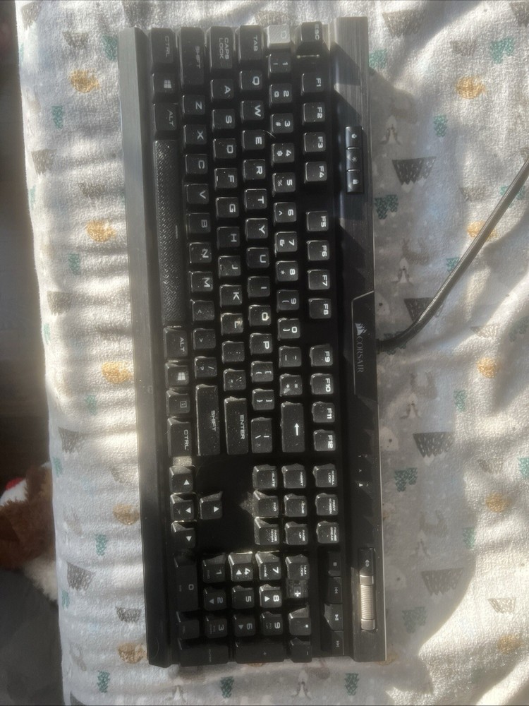 Corsair K70 RGB MK.2 Mechanical Gaming Keyboard in Black