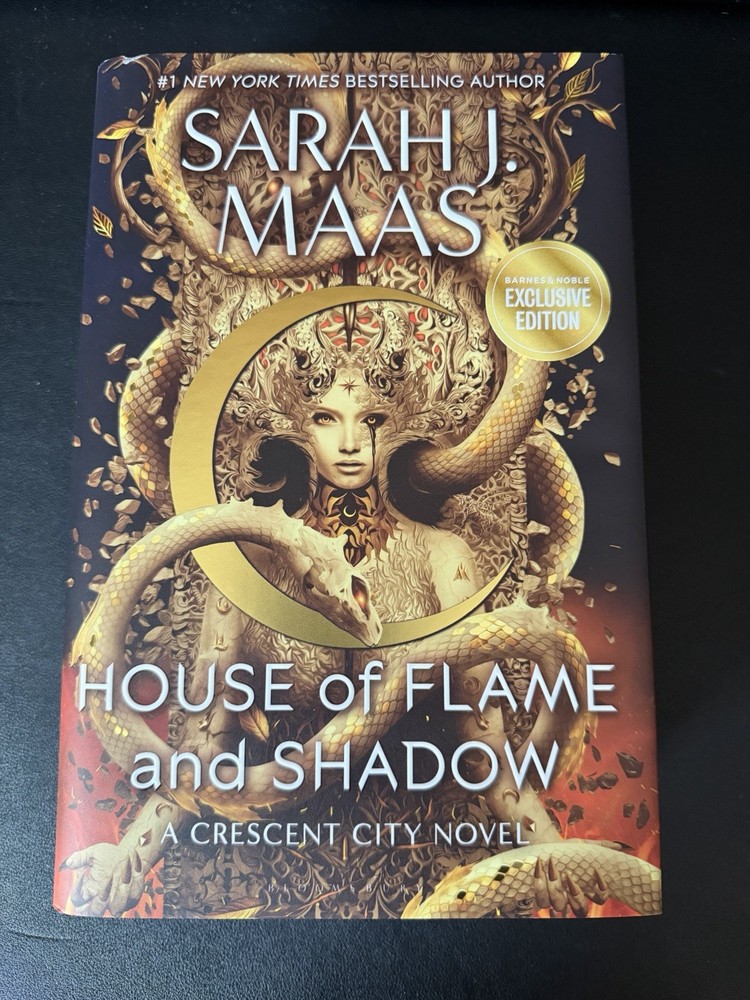 *SIGNED*House of Flame and Shadow (B&N Exclusive Book) (Crescent City Series #3)
