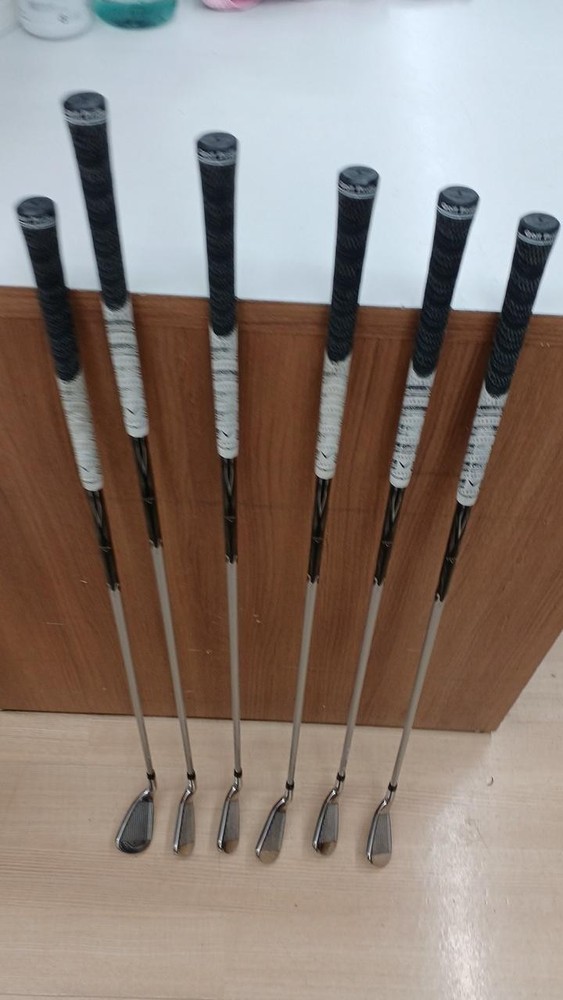 Callaway X Hot 2013 Iron Set 6-Piece Golf Clubs