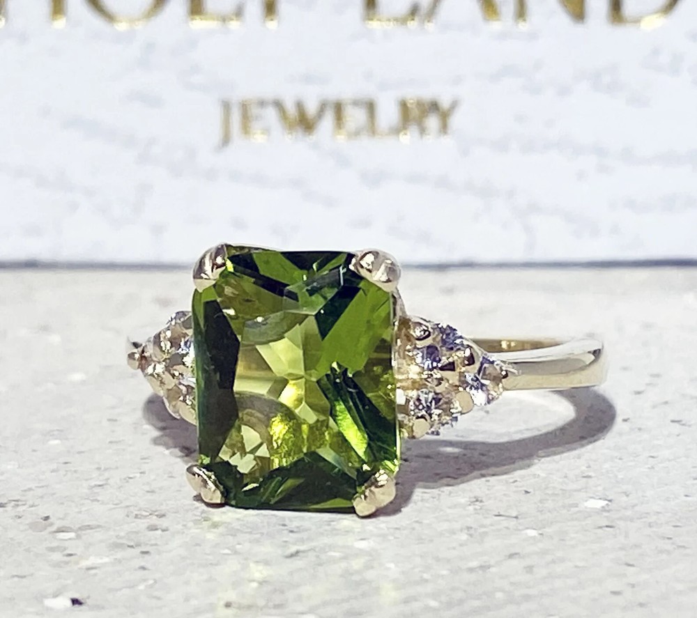 6.30 Ct Natural Peridot & Diamond 14K White Gold Engagement Ring Size 5