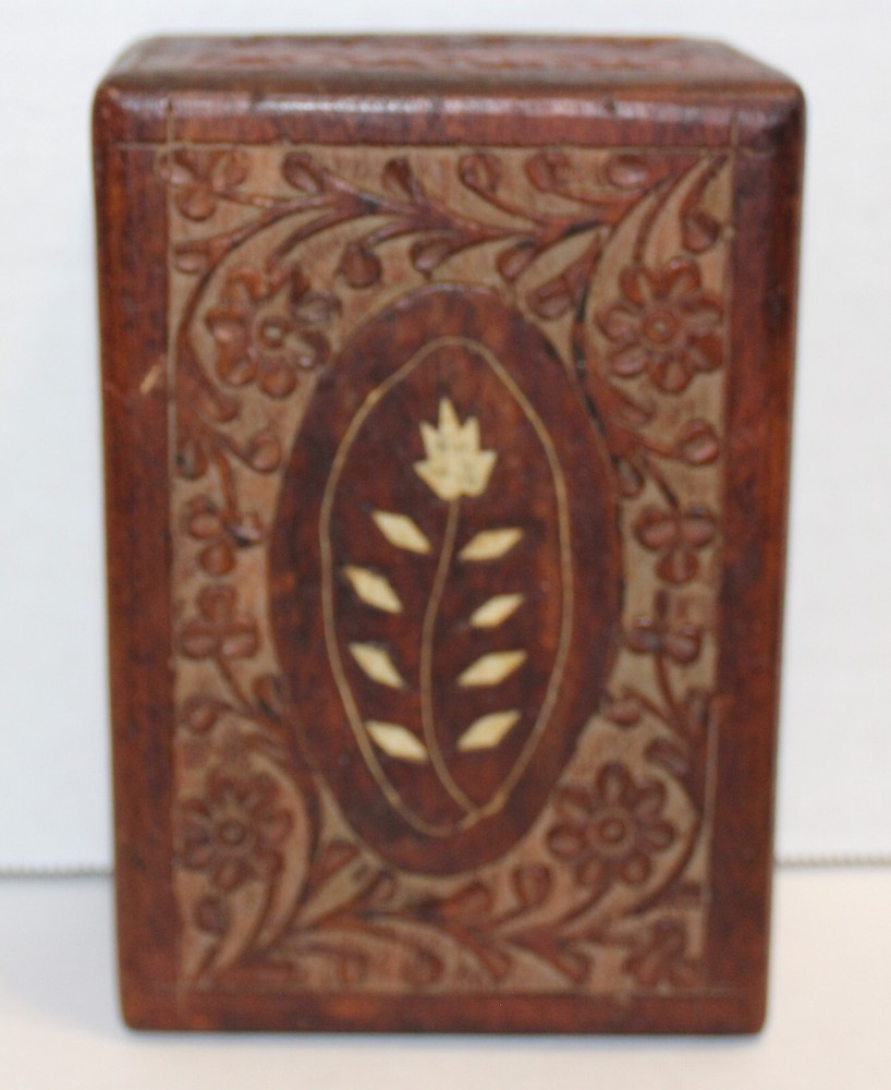 VTG Hand Carved Wooden Stash Box with Floral & Gold Design 6x4x2.5 Inches