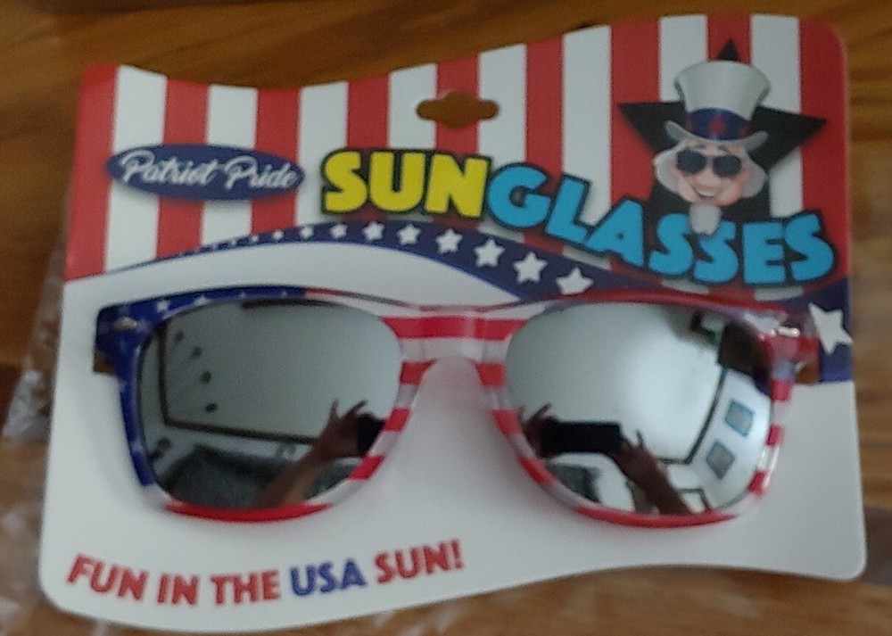 Patriot Pride USA Flag Mirrored Sunglasses 4th Of July Independence Day Party-image