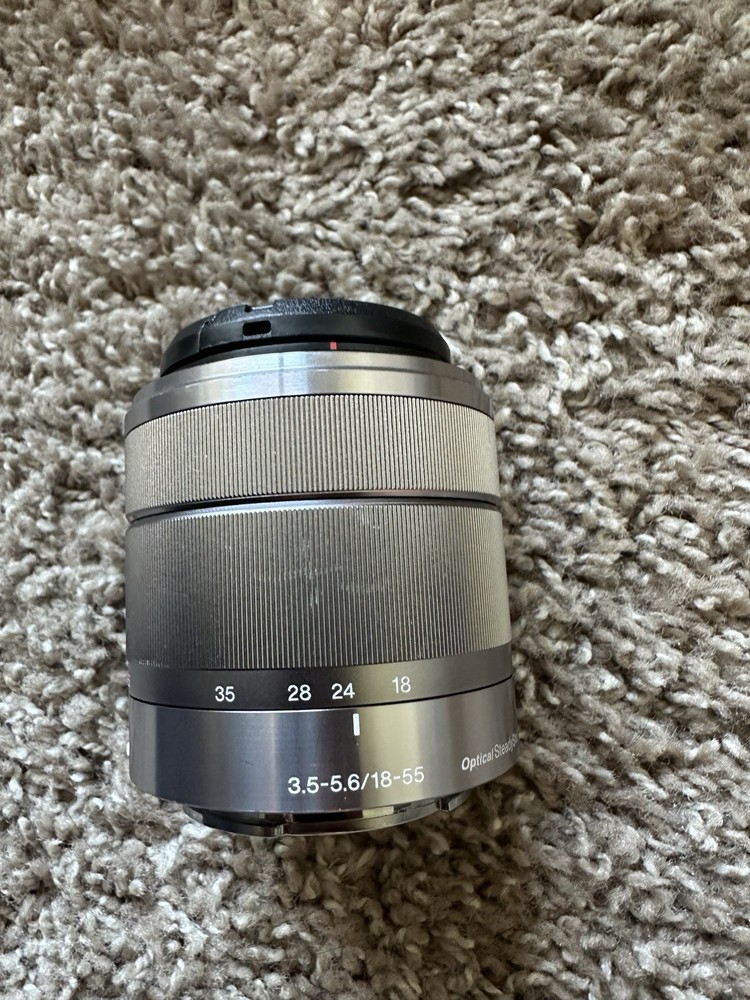 Sony SEL 18-55mm f/3.5-5.6 AS IS Aspherical OSS Lens