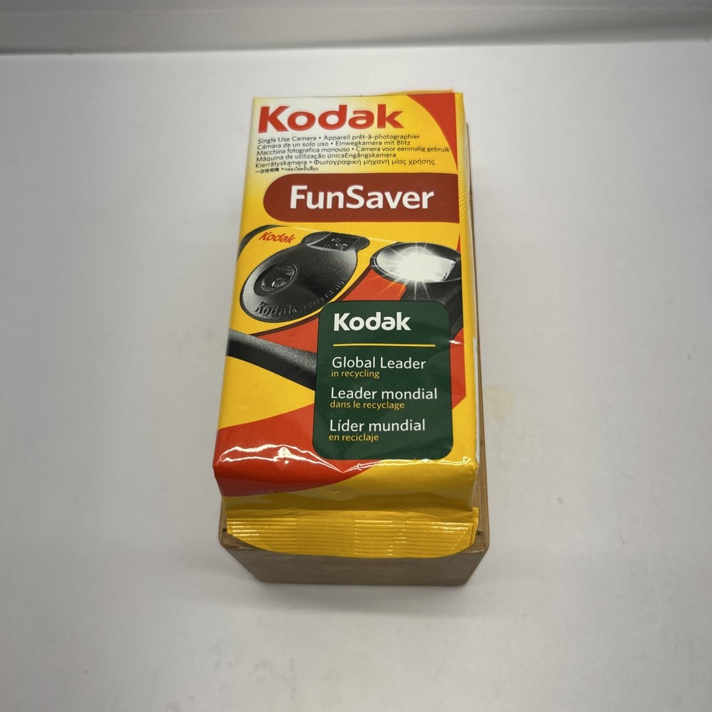 Kodak FunSaver Disposable 35mm Film Camera (27 Exposures) New Unopened