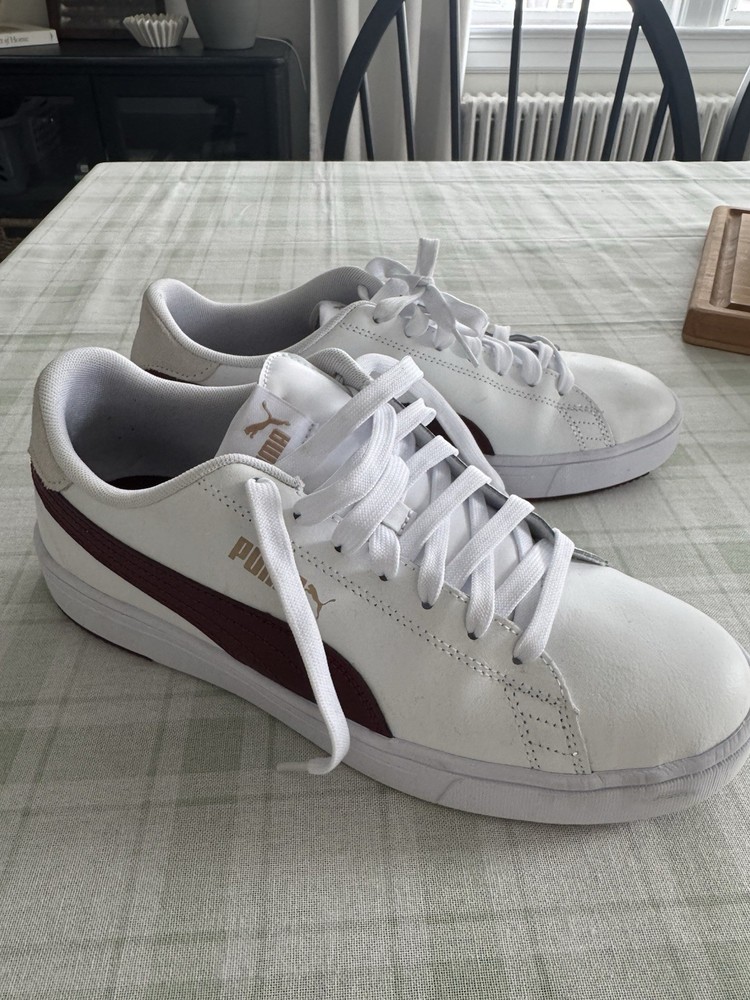 Men’s Puma White and Maroon Running Sneakers for Style and Comfort