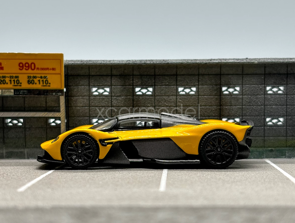 MINIGT 1:64 Scale Yellow Valkyrie Racing Sports Car Model Diecast Metal