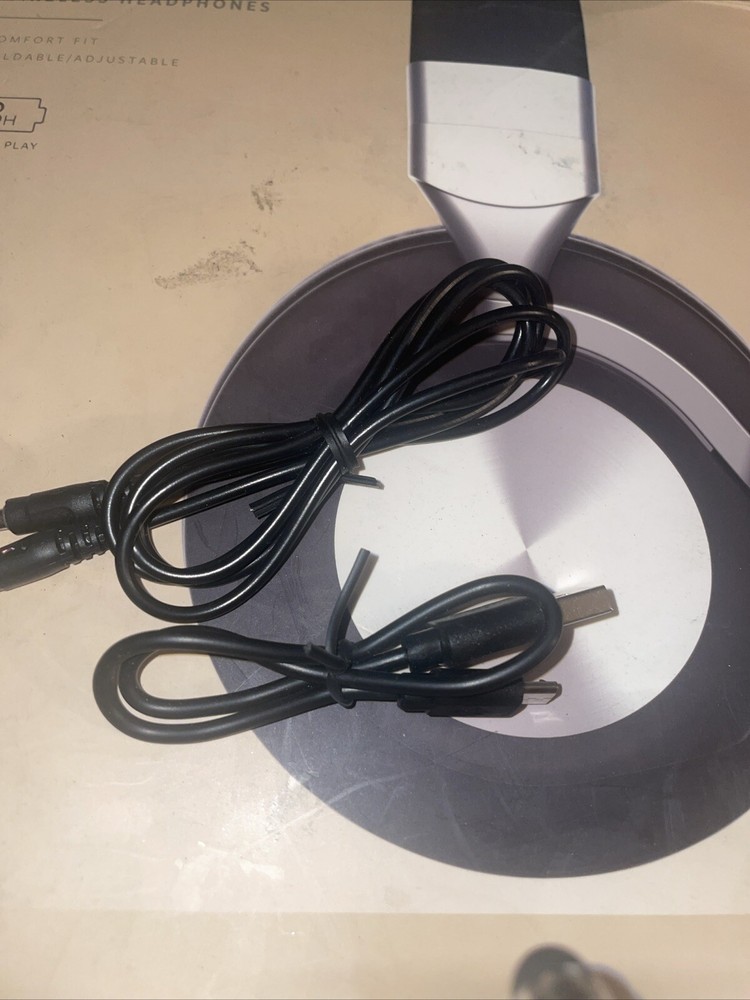 Ultra Comfort Wireless Foldable Headphones with Adjustable Fit  