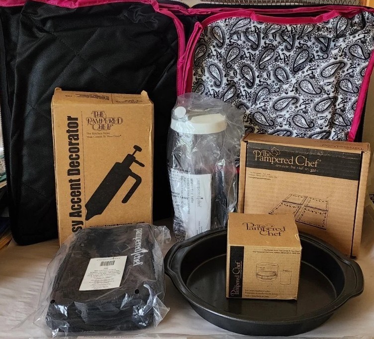 Pampered Chef 8-Piece Kitchen Gadget Bundle New & Lightly Used Items