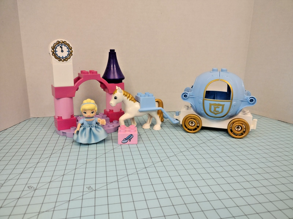 LEGO DUPLO Cinderella Carriage 6153 with Glass Slipper no box