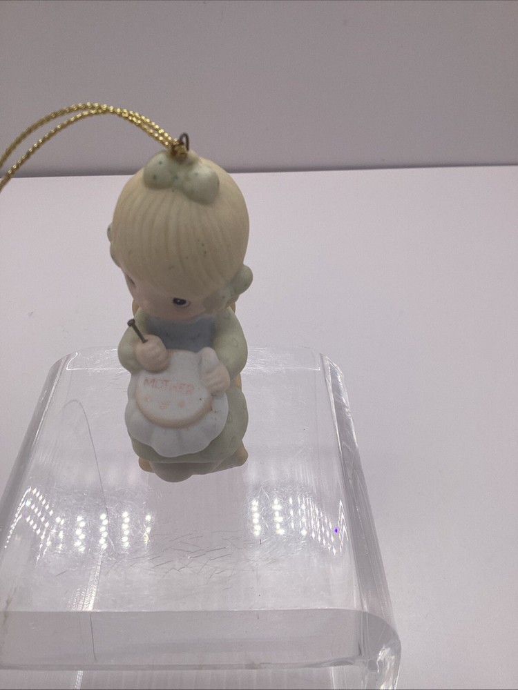 Vintage 1983 Precious Moments Jonathan and David Christmas Tree Figurine #E0514