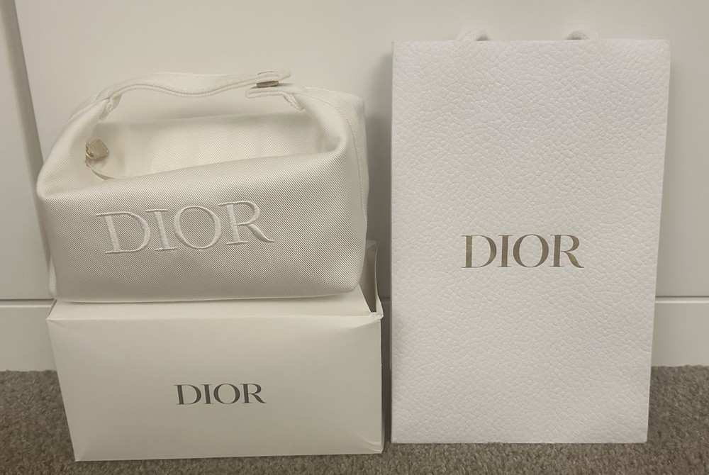 Exclusive 2025 Dior VIP Gift White Clutch Pouch with Paper Bag