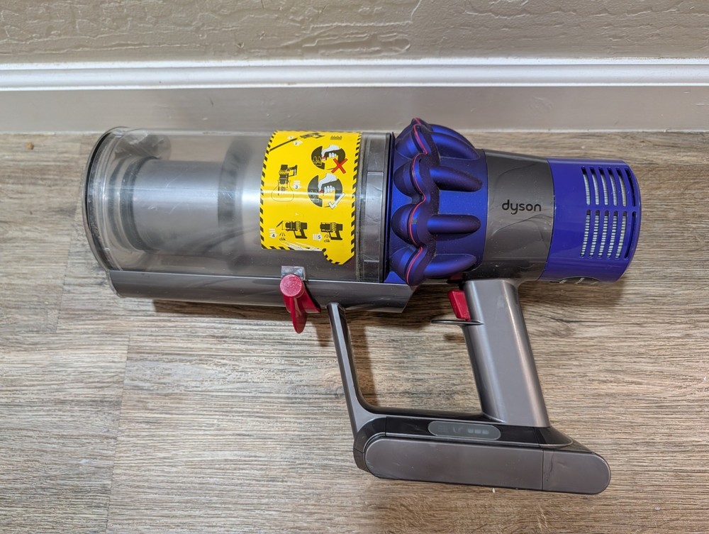 Dyson - V10 Animal Plus Head Unit Only Works Cordless Vacuum W Battery Cyclone
