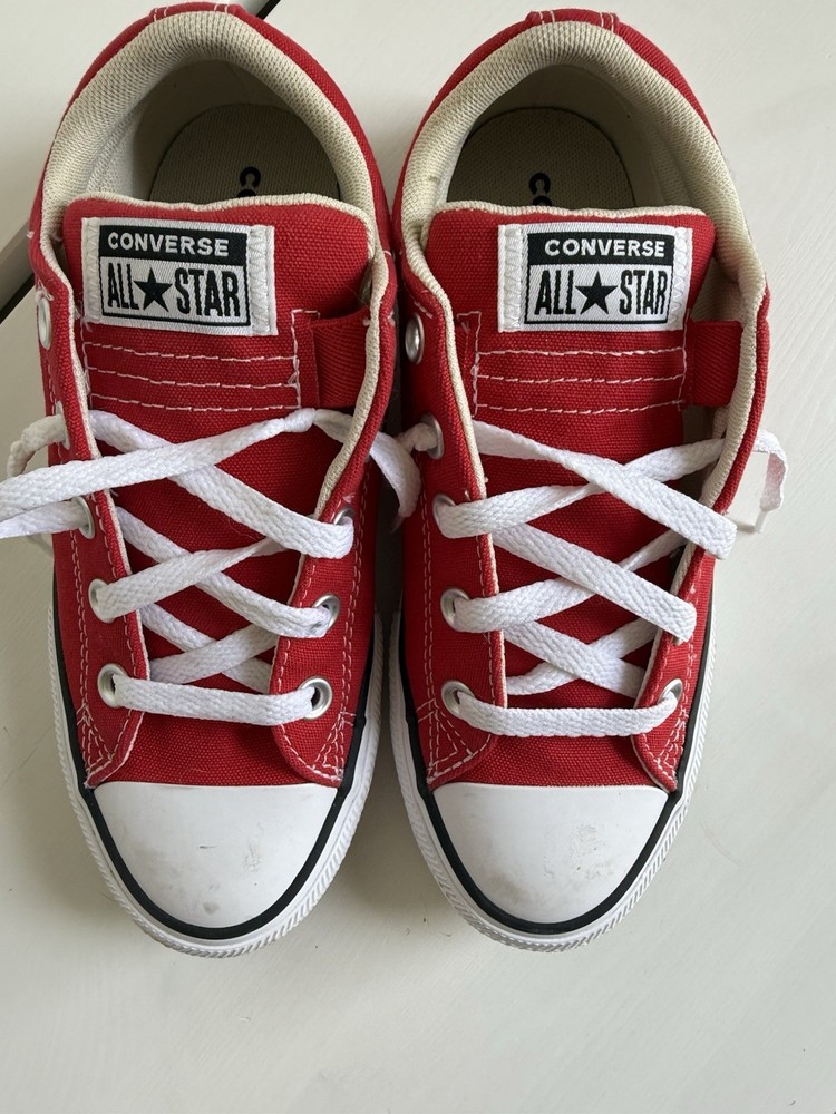 Converse All Star Youth Red Low Top Sneakers Size 3 US / 2.5 UK / 35 EU Canvas