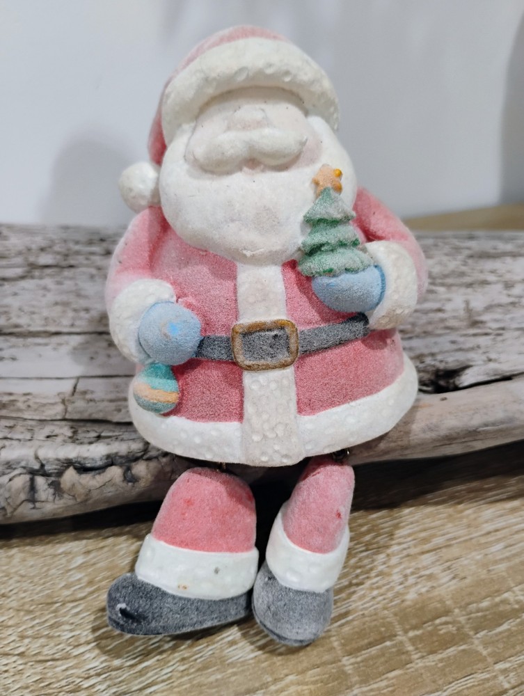 Russ Berrie Christmas Snowy Days Santa Figurine Holiday