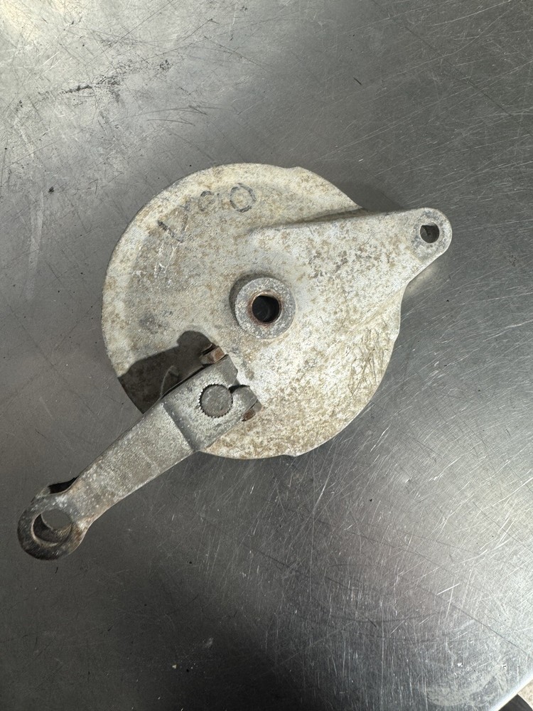 Yamaha V90 V90 Scooter Genuine OEM Brake Drum Backing Plate & Cam Lever  