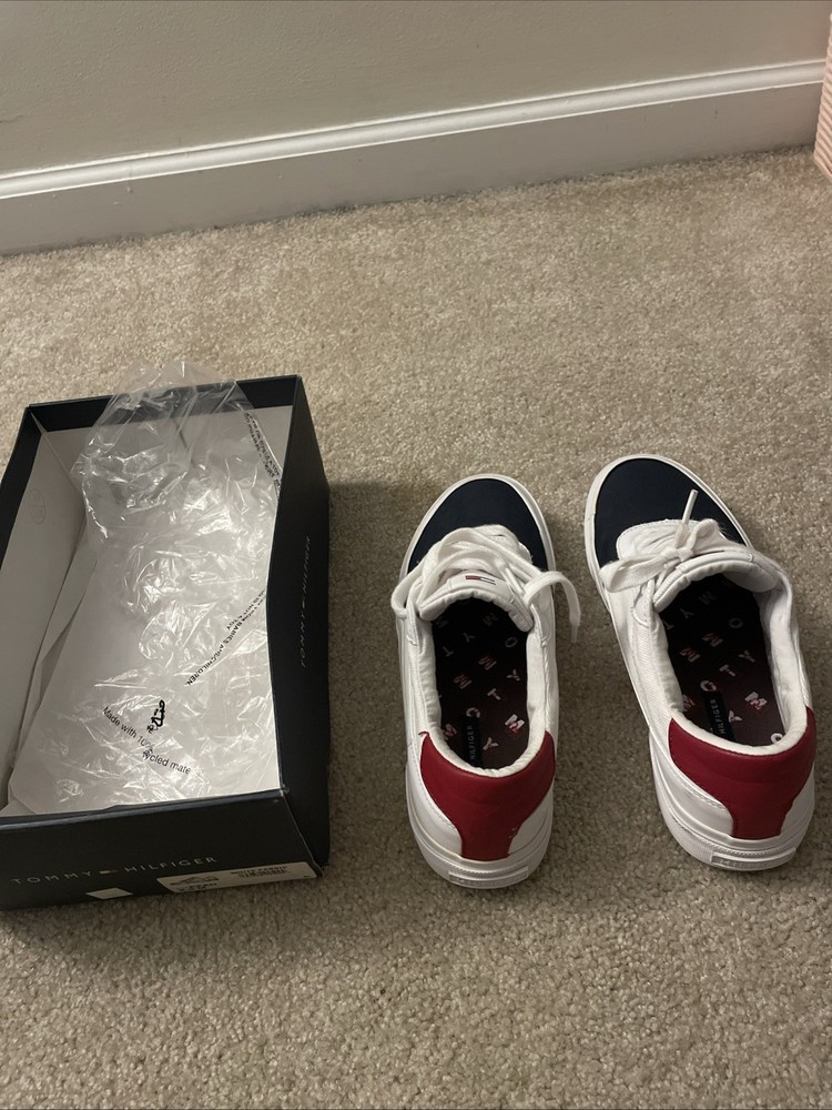 Tommy Hilfiger twEZAN White Fabric Sneakers – Men’s 8.5M