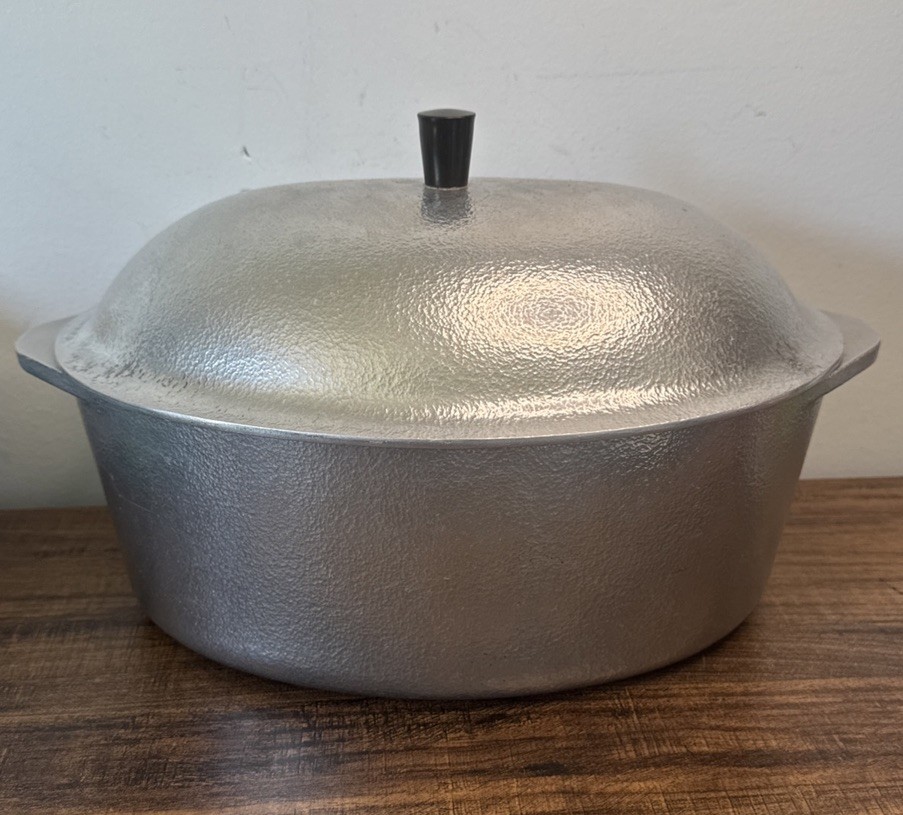 Vintage Hammercraft 15 Inch Hammered Aluminum Oval Roaster Dutch Oven with Lid