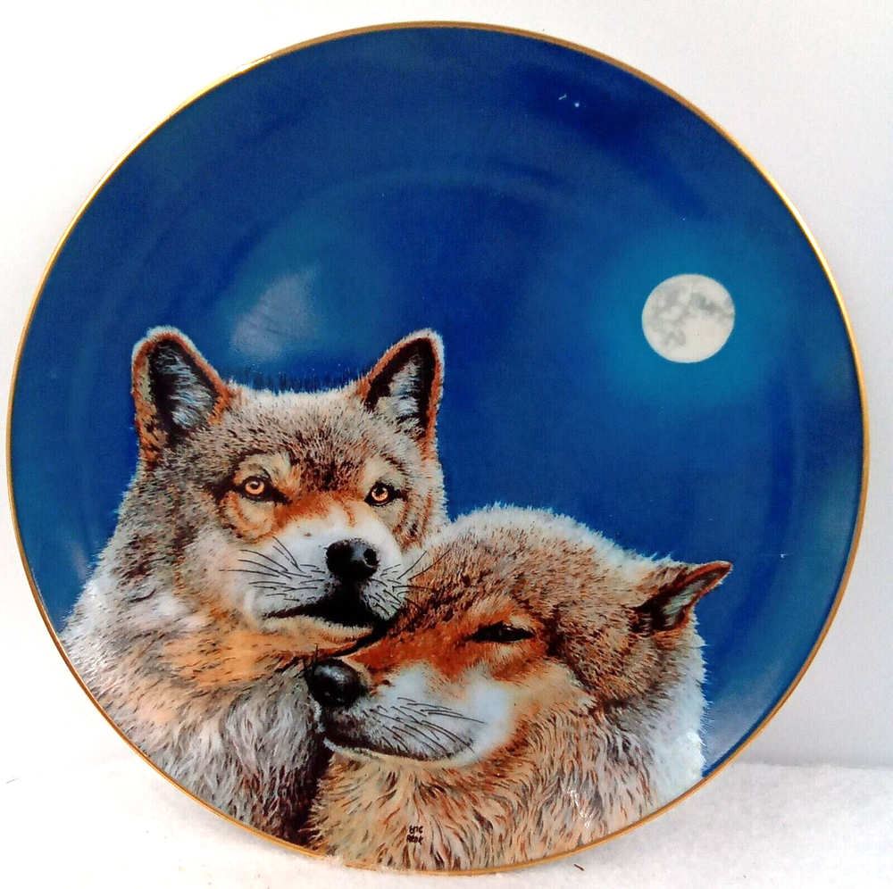 Wolf Plate Danbury Mint 1993 Eternal Unity A6962 Round Blue Moonlight Vintage